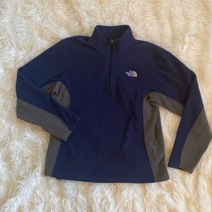 💙🤍The North Face big kid size 14-16Fleece half zip pullover 💙🤍